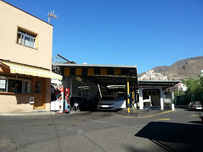 Foto Estacionamientos y Lavados Greco