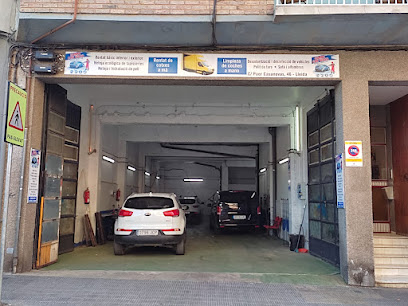 Foto Sunny car wash