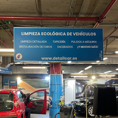 Foto DetailCar Arena Multiespacio Lavado de Coches, Limpieza De Tapicería, Pulido De Faros