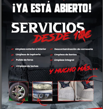 Foto Lavado de coches a mano de la estacion