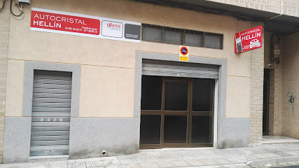 Foto AUTOCRISTAL HELLIN TINTADO DE LUNAS