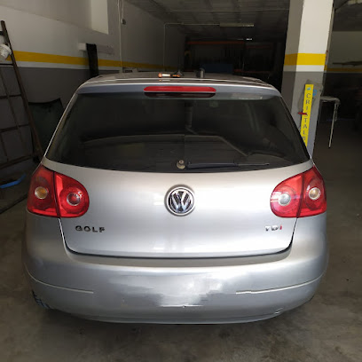 Foto Cristalbox Antequera | Reparación y Sustitución de Lunas de Coche